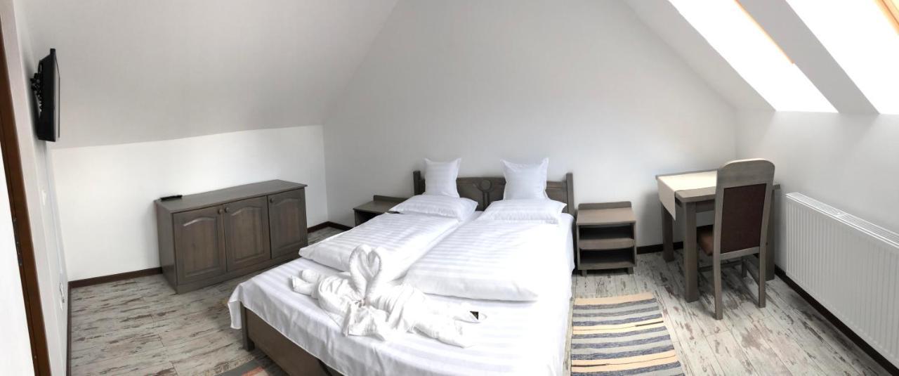 Patakmenti Panzió Spa Corund  Bagian luar foto