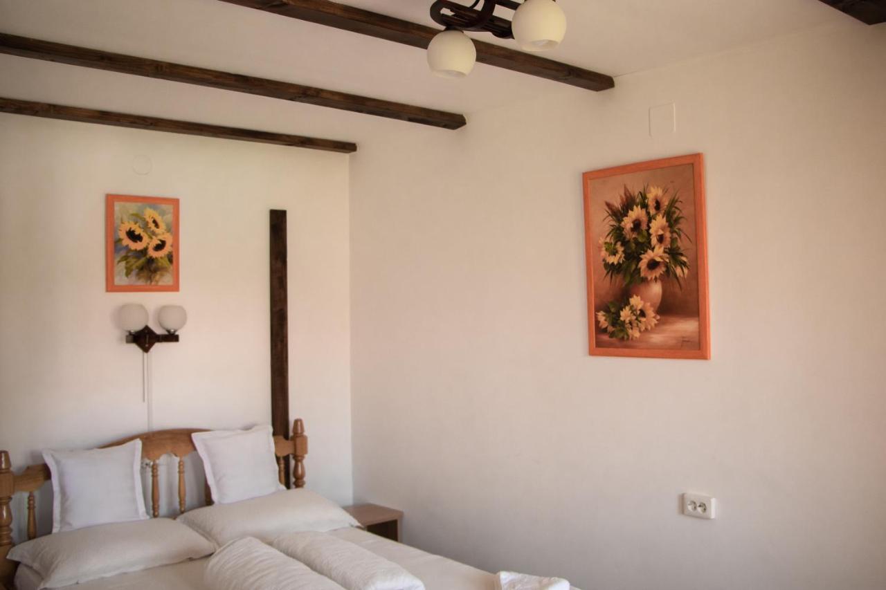 Patakmenti Panzió Spa Corund  Bagian luar foto